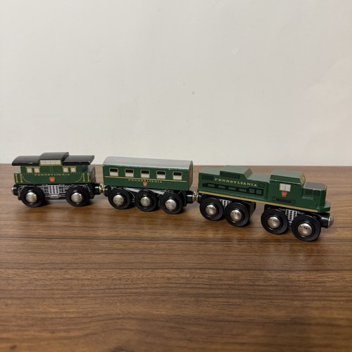 Lionel heirtage wooden train - wooden,